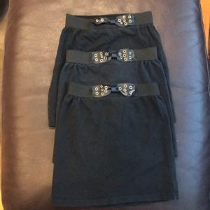 3 black skirts size small (aprox 5/6)